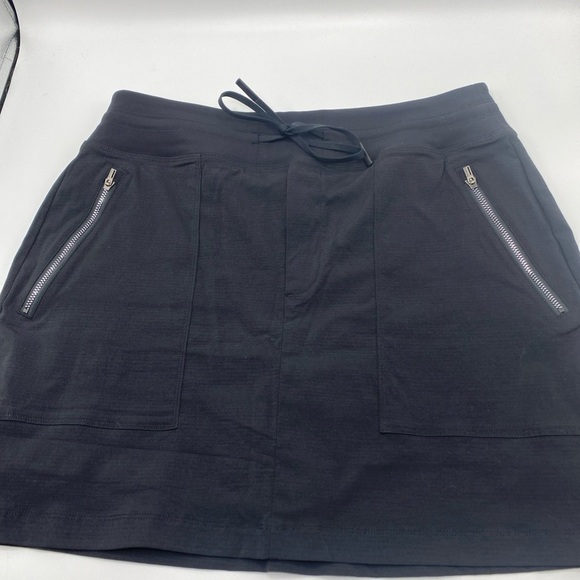 Athleta Dresses & Skirts - Athleta Womens Black Fairway Golf Skort Athletic Preppy Stretch Zipper SZ 10